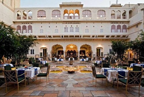 Samode Haveli Jaipur Image courtesy: Pcrtravel via Wikipedia Commons -Heritage Havelis